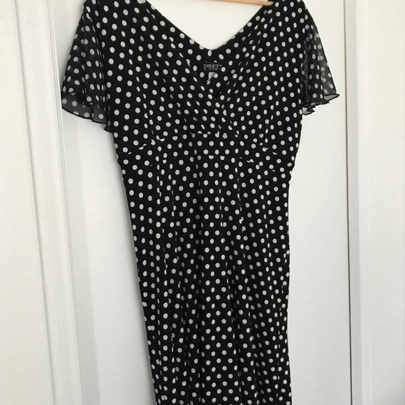 NWT Polka dot BEAUTY.   FREE gift with every purchase, what will yours be??? - Picture 8 of 9